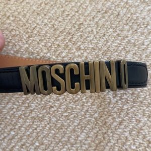 Thin black Moschino belt